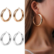 Load image into Gallery viewer, Big Crircle Earrings