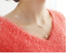 Load image into Gallery viewer, Two Leaves  Necklace