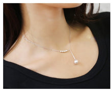 Load image into Gallery viewer, Two Leaves  Necklace