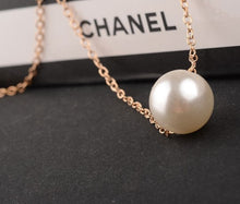 Load image into Gallery viewer, Two Leaves  Necklace