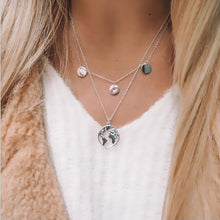 Load image into Gallery viewer, Sunflower Pendant