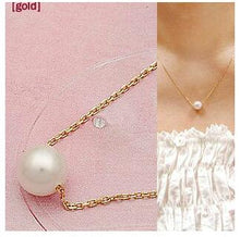 Load image into Gallery viewer, Small Heart Necklaces