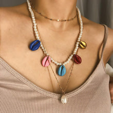 Load image into Gallery viewer, Three Layers Colorful Shell Pendant