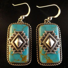 Load image into Gallery viewer, Vintage Drop Earrings