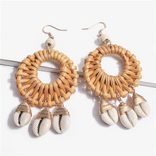 Load image into Gallery viewer, Handmade New Sea Shell  Earrings