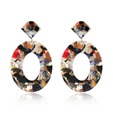 Load image into Gallery viewer, Oval Dangle Earrings