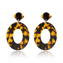 Load image into Gallery viewer, Oval Dangle Earrings