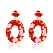 Load image into Gallery viewer, Oval Dangle Earrings